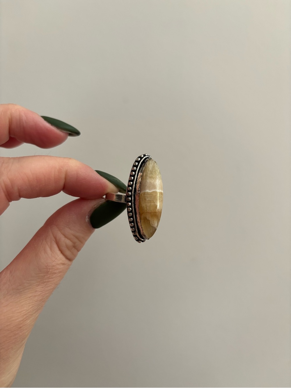 Vintage Inspired Silver Tone Yellow Agate Stone Oval Ring